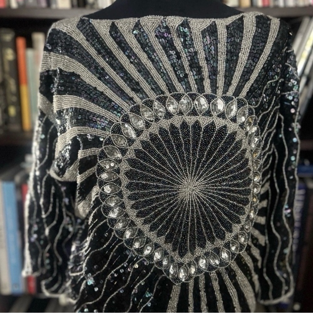 Stunning Saks Fifth Avenue Black and Silver Sequin Sweater 100% silk